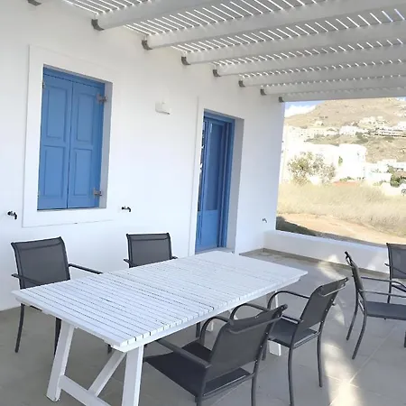 On The Beach, Sarpakis ヴィラ *