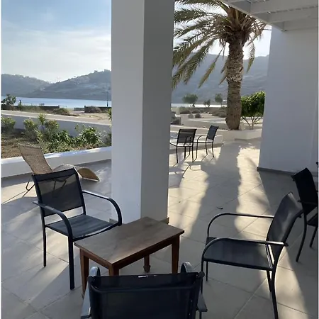 On The Beach, Sarpakis