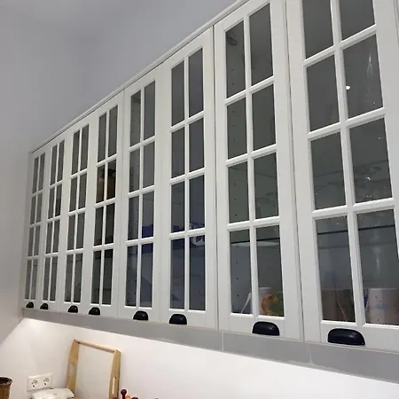 On The Beach, Sarpakis Tzamaria