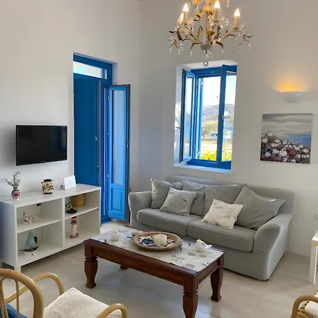 On The Beach, Sarpakis Tzamaria