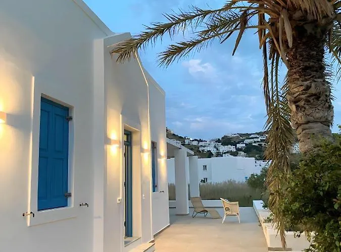 On The Beach, Sarpakis Tzamaria